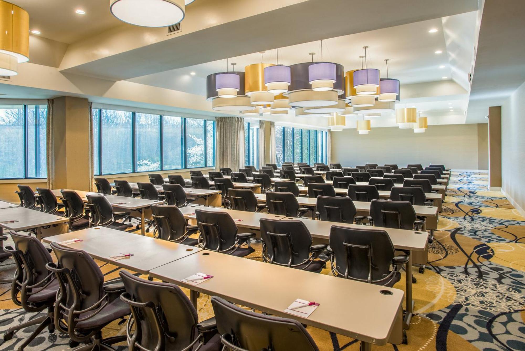 Crowne Plaza Princeton - Conference Center By Ihg Exterior foto
