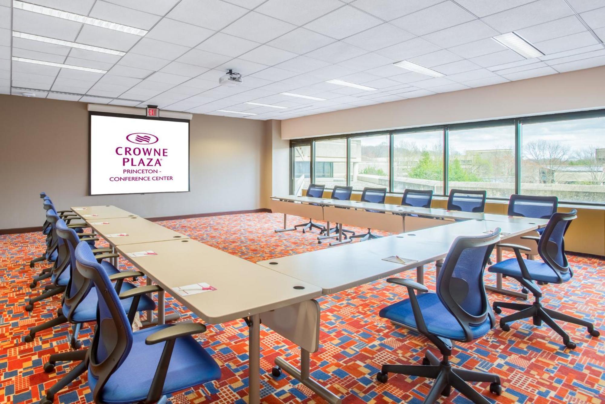 Crowne Plaza Princeton - Conference Center By Ihg Exterior foto